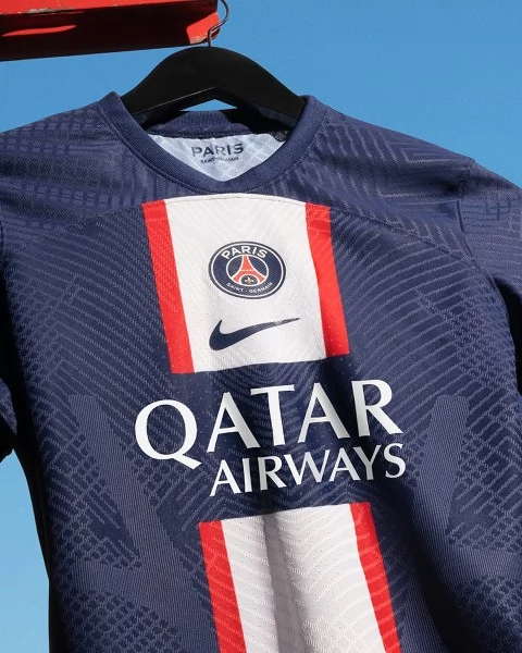 Maillot de Foot Paris Saint-Germain Mbappé 7 Tenue Domicile 2022/23